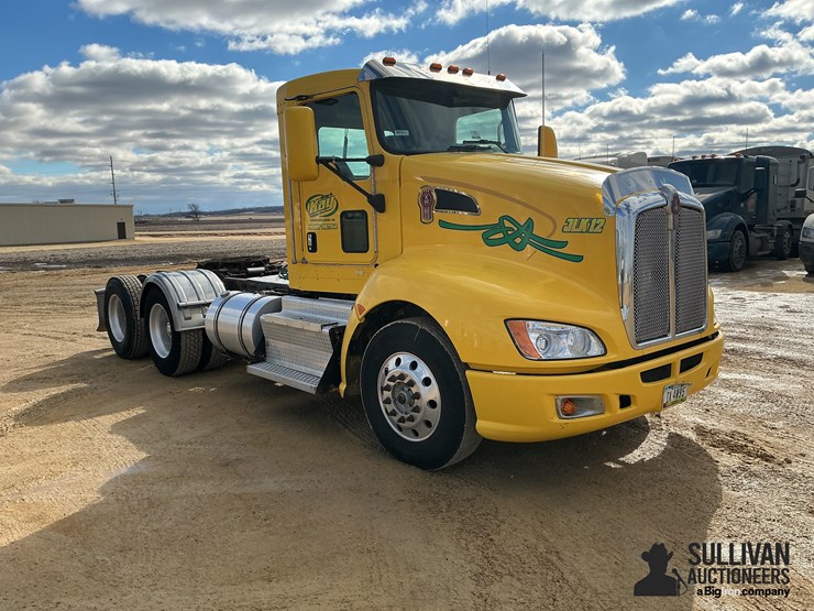 2012-kenworth-t660-image-3