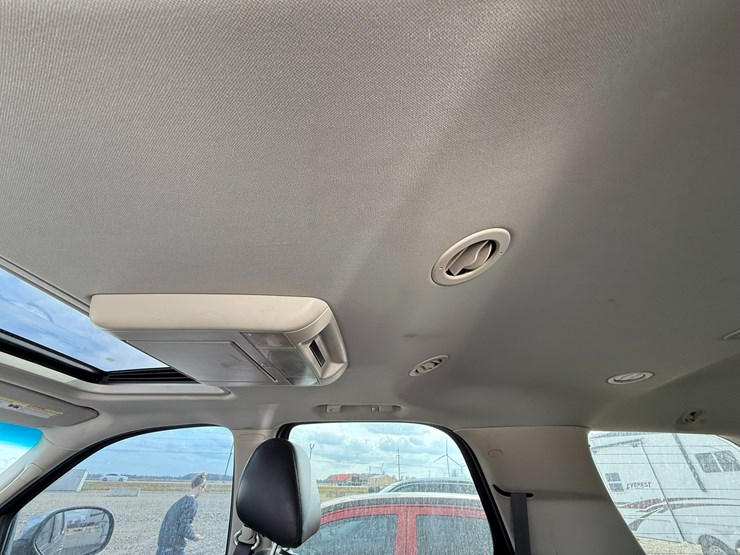 2014-chevrolet-tahoe-image-39