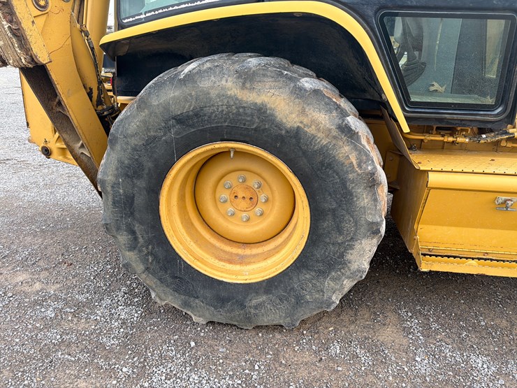 caterpillar-416d-image-11