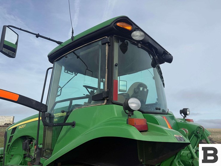 2009-john-deere-8430t-image-30