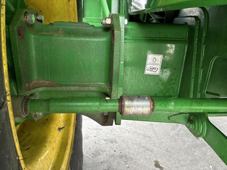 2014-john-deere-s660-image-32