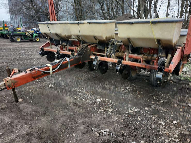 tag-#52,-ni-planter-image-1