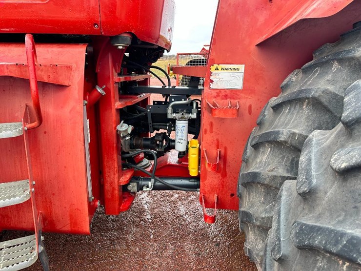 case-ih-steiger-335-image-26