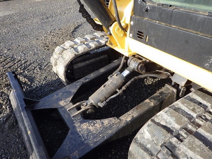 caterpillar-305.5-image-17