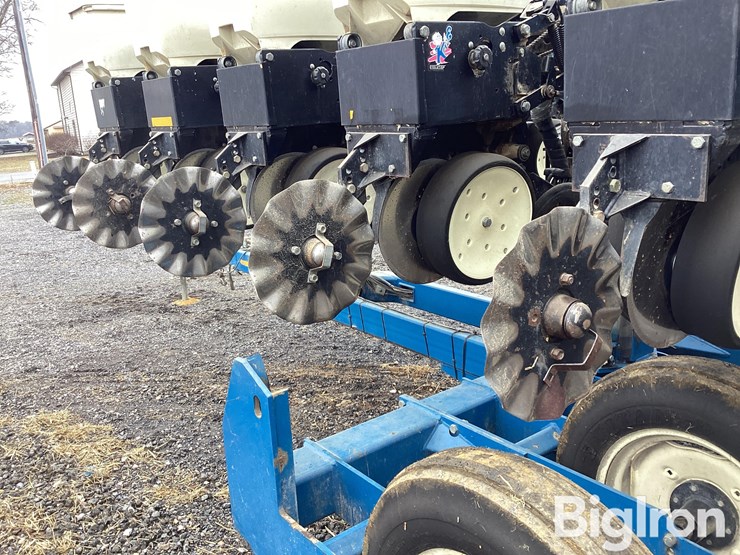 2010-kinze-3500-image-14