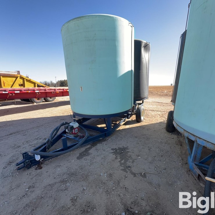 Wylie 6000-Gallon Double Cone Nurse Tank Trailer