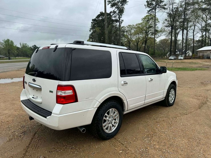 2014-ford-expedition-limited-image-6