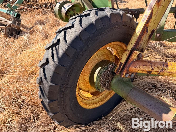 john-deere-640-image-16