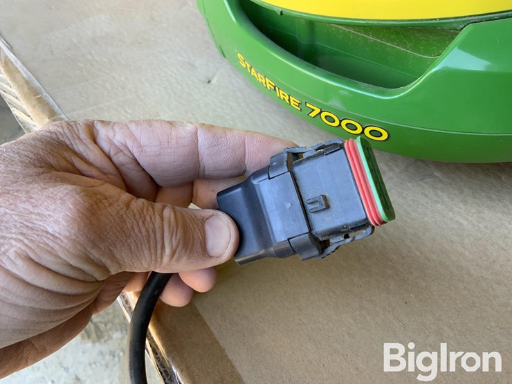 2023-john-deere-7000-image-9