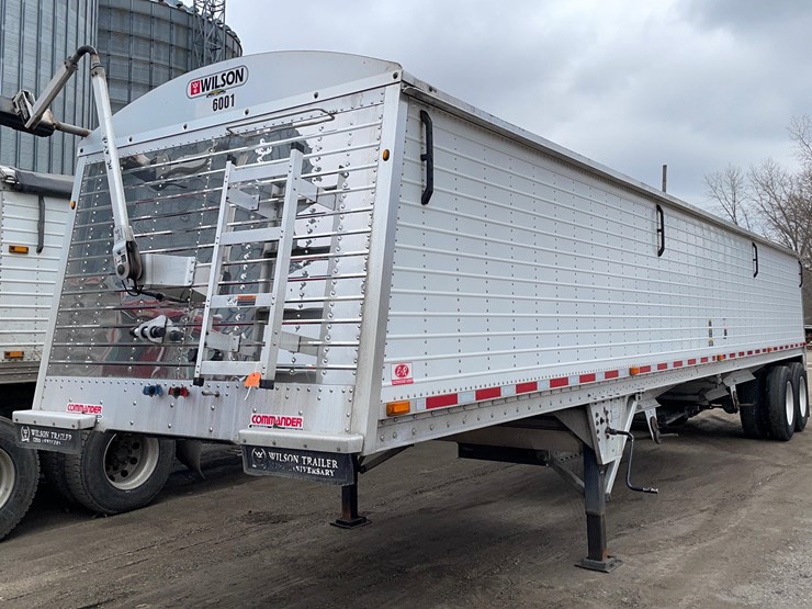 2016-wilson-hopper-bottom-image-1