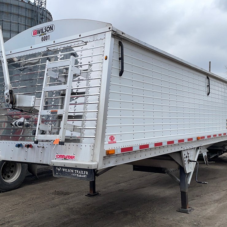 2016 WILSON HOPPER BOTTOM