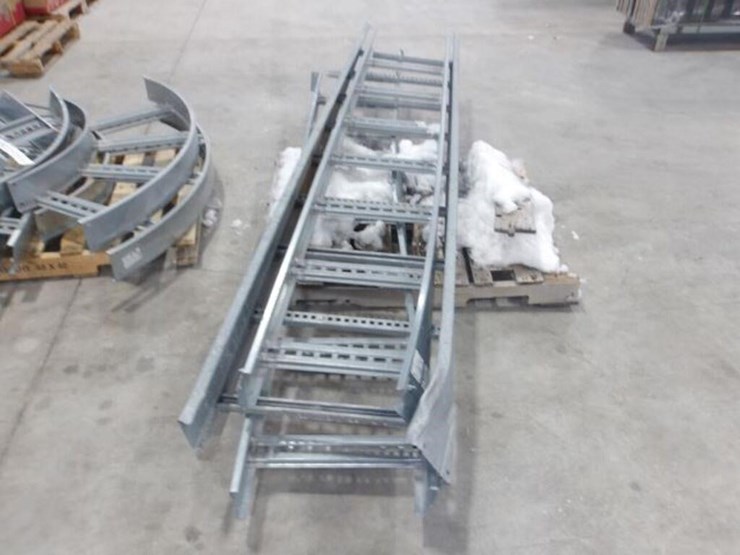 qty-of-assorted-steel-electrical-track-rails-image-8