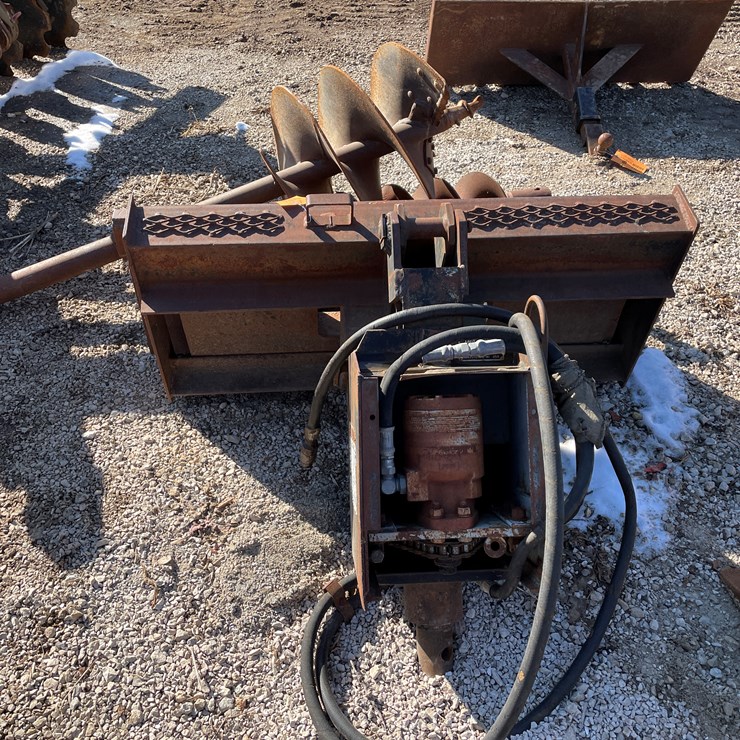 #6086 • Lowe 1200F Universal Mount Auger with Bits