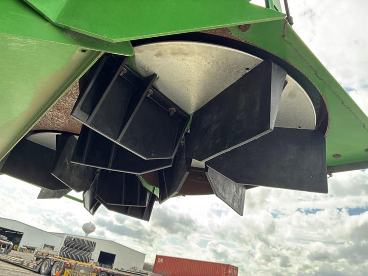 2013-john-deere-s680-image-67