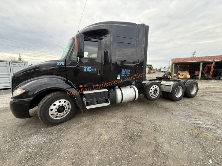 2017-international-prostar-image-1