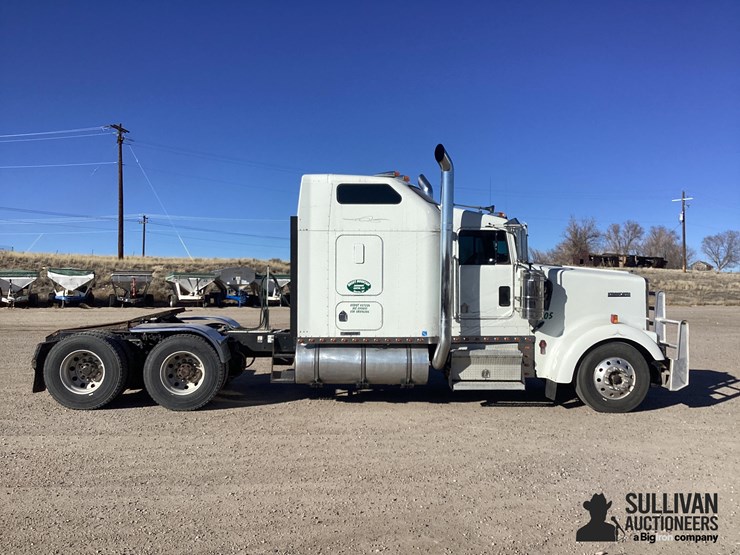 2005-kenworth-w900l-image-4
