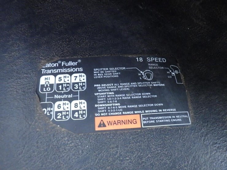 2007-international-7600-image-38