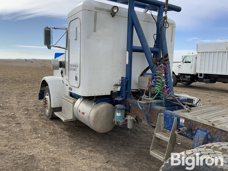 2001-peterbilt-378-image-13