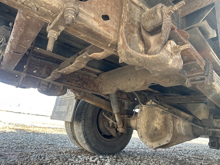 2005-gmc-3500-image-49