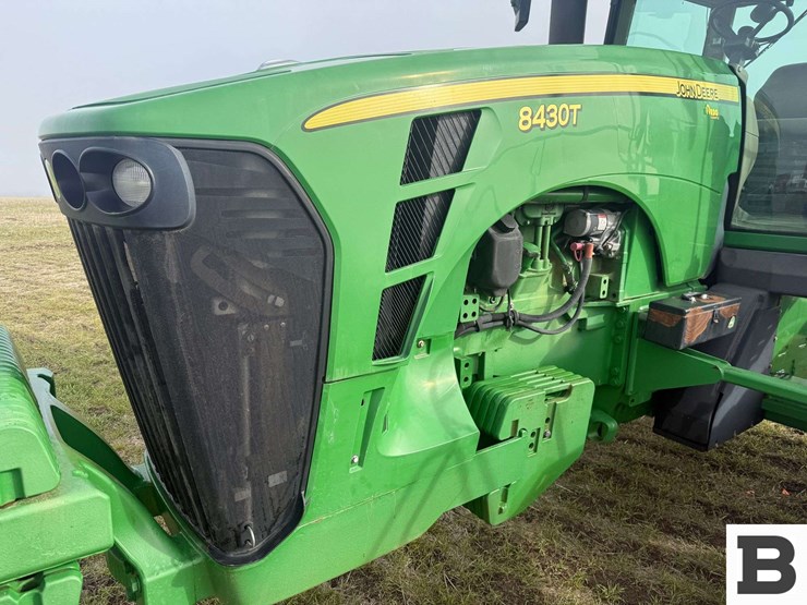 2009-john-deere-8430t-image-12