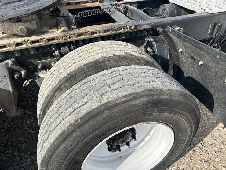 #39248-•-2000-freightliner-fd1-t/a-single-cab-truck-tractor-1fuy3mcb2ylb03327-image-13