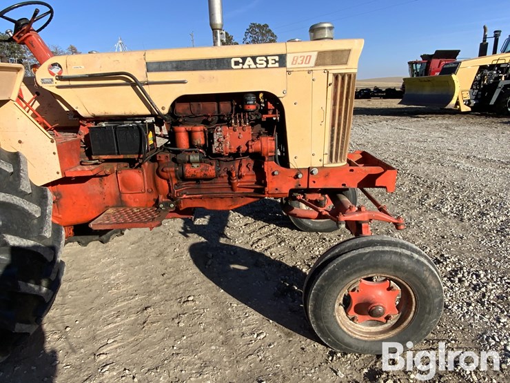 1967-case-830-2wd-tractor-image-11