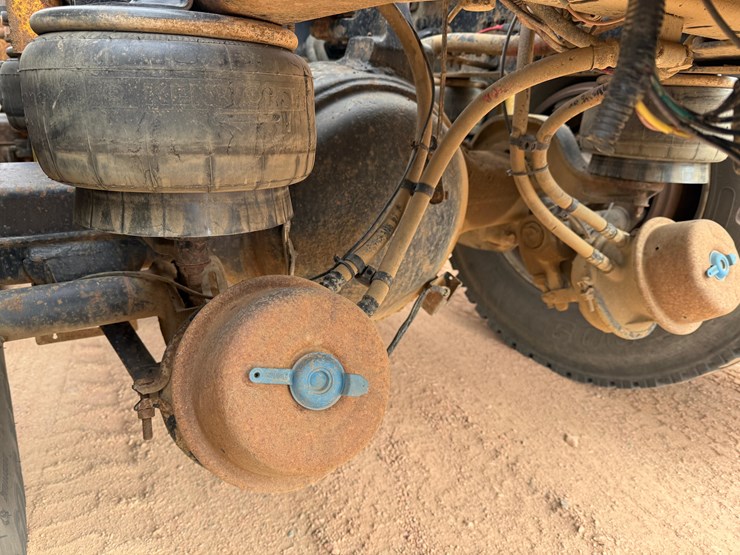 2000-kenworth-w900-image-17