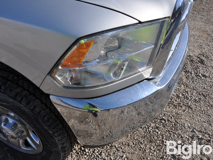 2016-ram-2500-hd-image-14