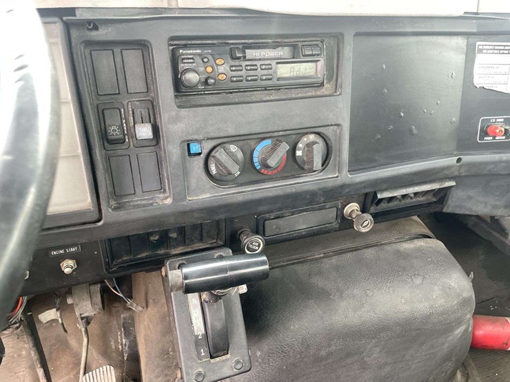 1999-international-4700-image-13