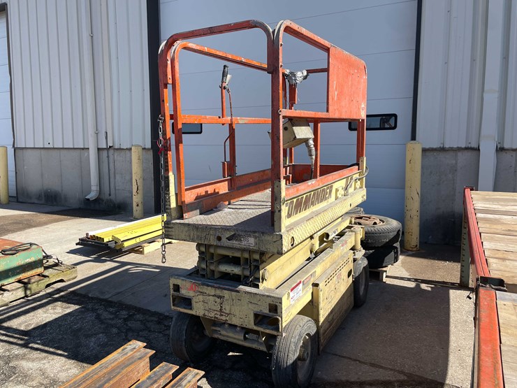 #1446-•-jlg-cm-1432-(o4)-image-1