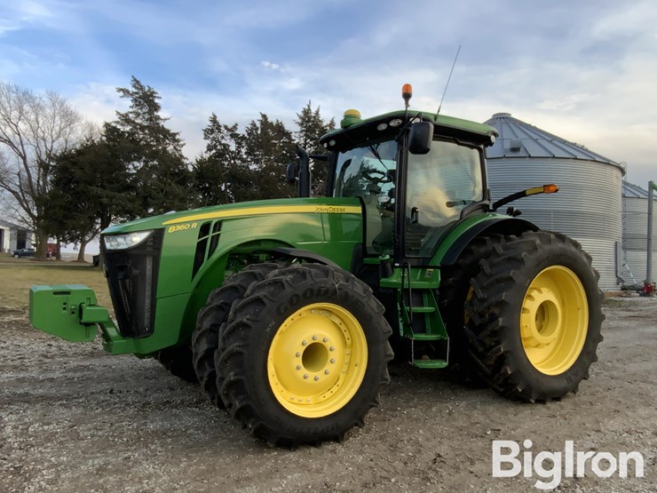 2013-john-deere-8360r-image-1