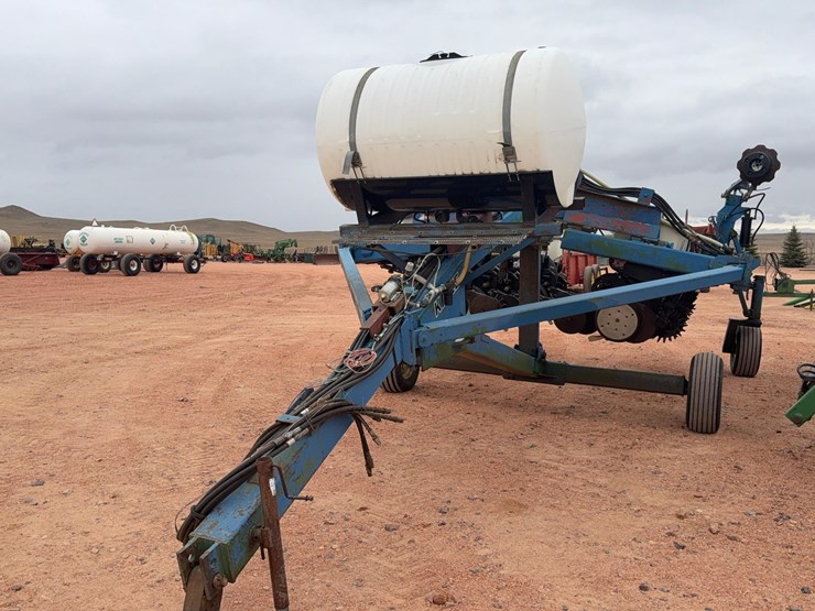 kinze-corn-planter-image-3