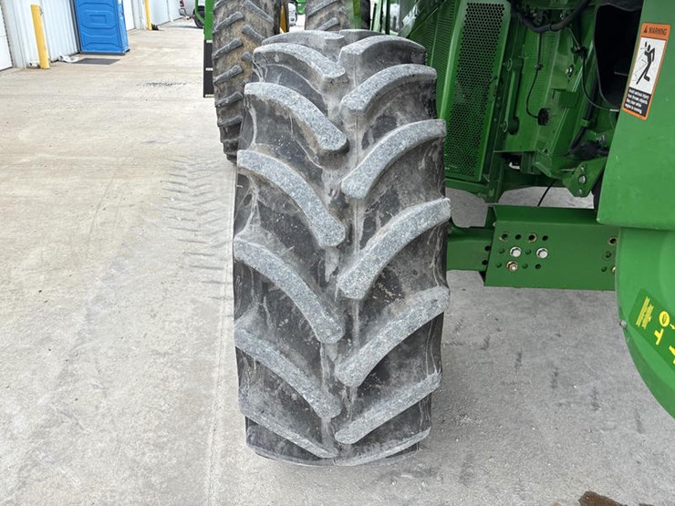 2014-john-deere-s660-image-36