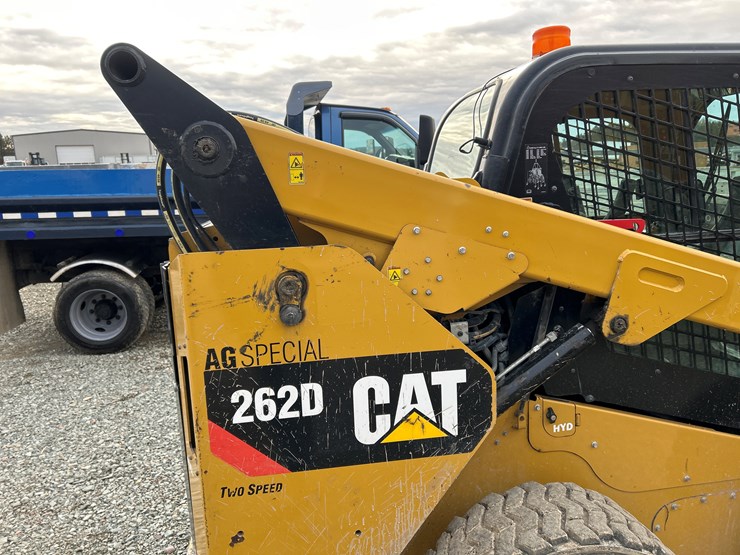 caterpillar-262d-image-26