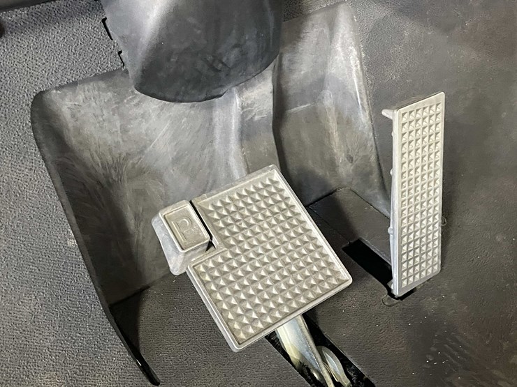 #1443-•-yamaha-golf-cart-(d)-image-10