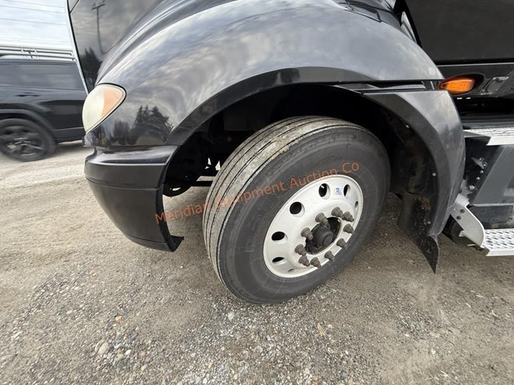 2017-international-prostar-image-16