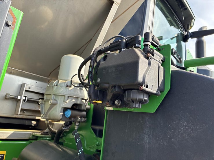 2022-john-deere-600r-image-25