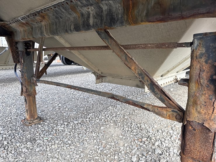 2011-merritt-42-image-30