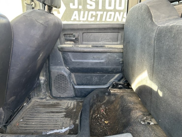 2012-dodge-ram-2500-image-24