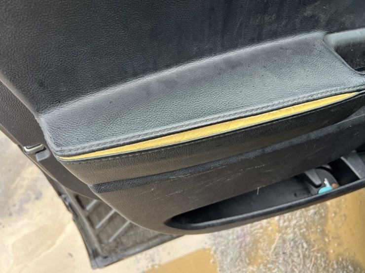 2018-ford-explorer-image-25