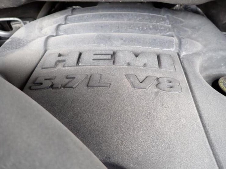 2015-dodge-ram-1500-image-19