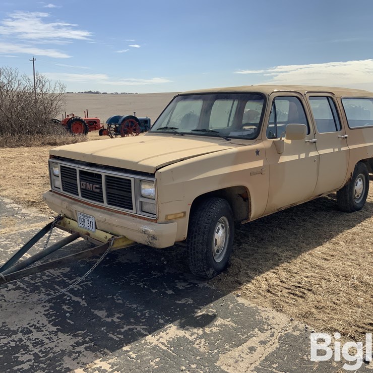 1987 GMC SUBURBAN