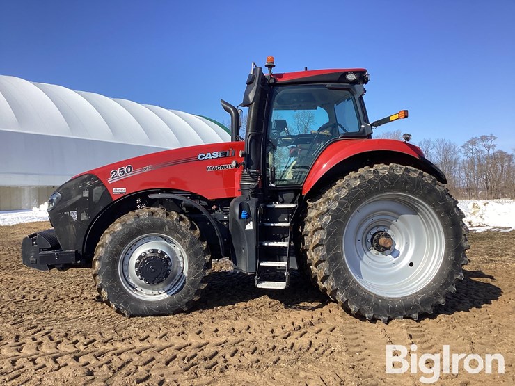 2022-case-ih-magnum-250-image-8