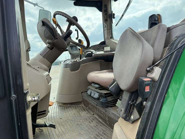 john-deere-7430-image-26
