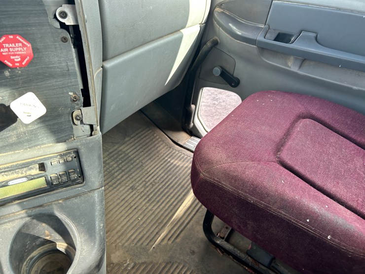 #36890-•-2006-freightliner-columbia-daycab-1fujf0cv16lv57509-inv#-36890-image-61