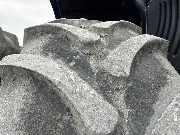 2013-new-holland-t9.505-image-46