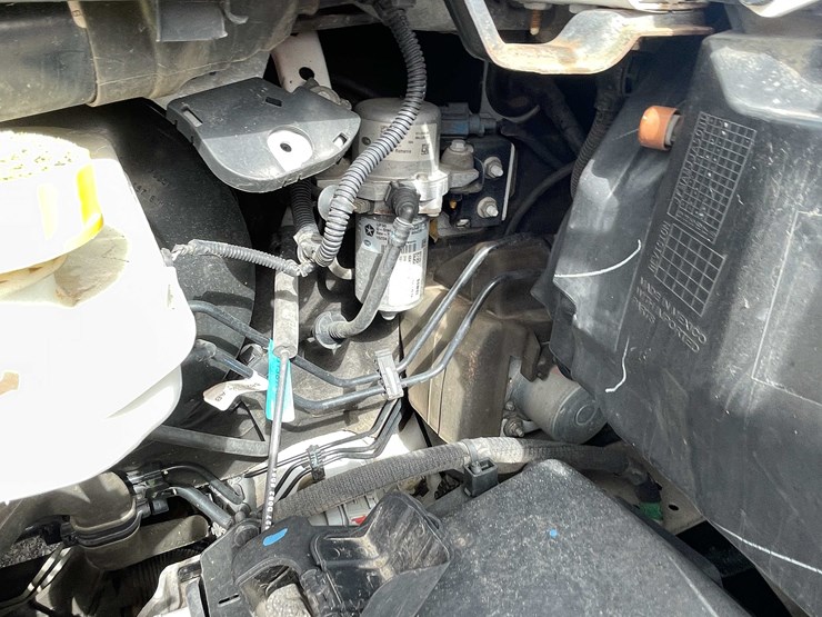 #1426-•-2016-white-ram-van-(has-wi-title)-(of)-image-39