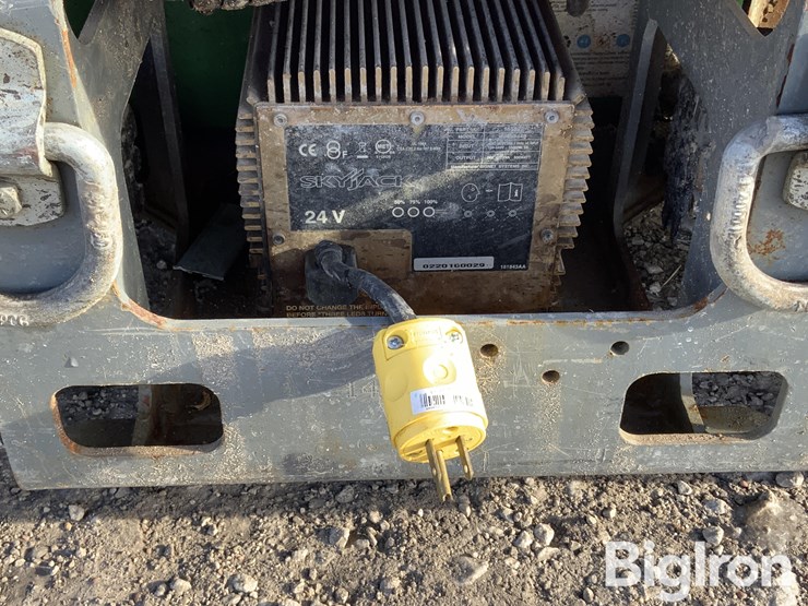 2017-skyjack-sj12-image-14