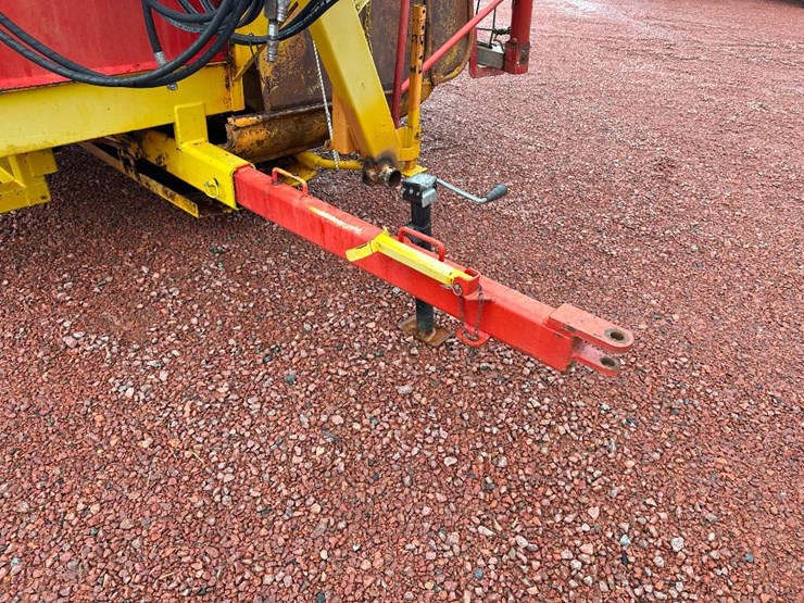 kelly-ryan-2w08-image-8