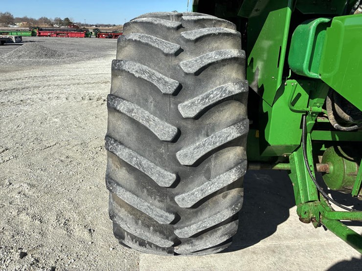 1993-john-deere-9500-image-36